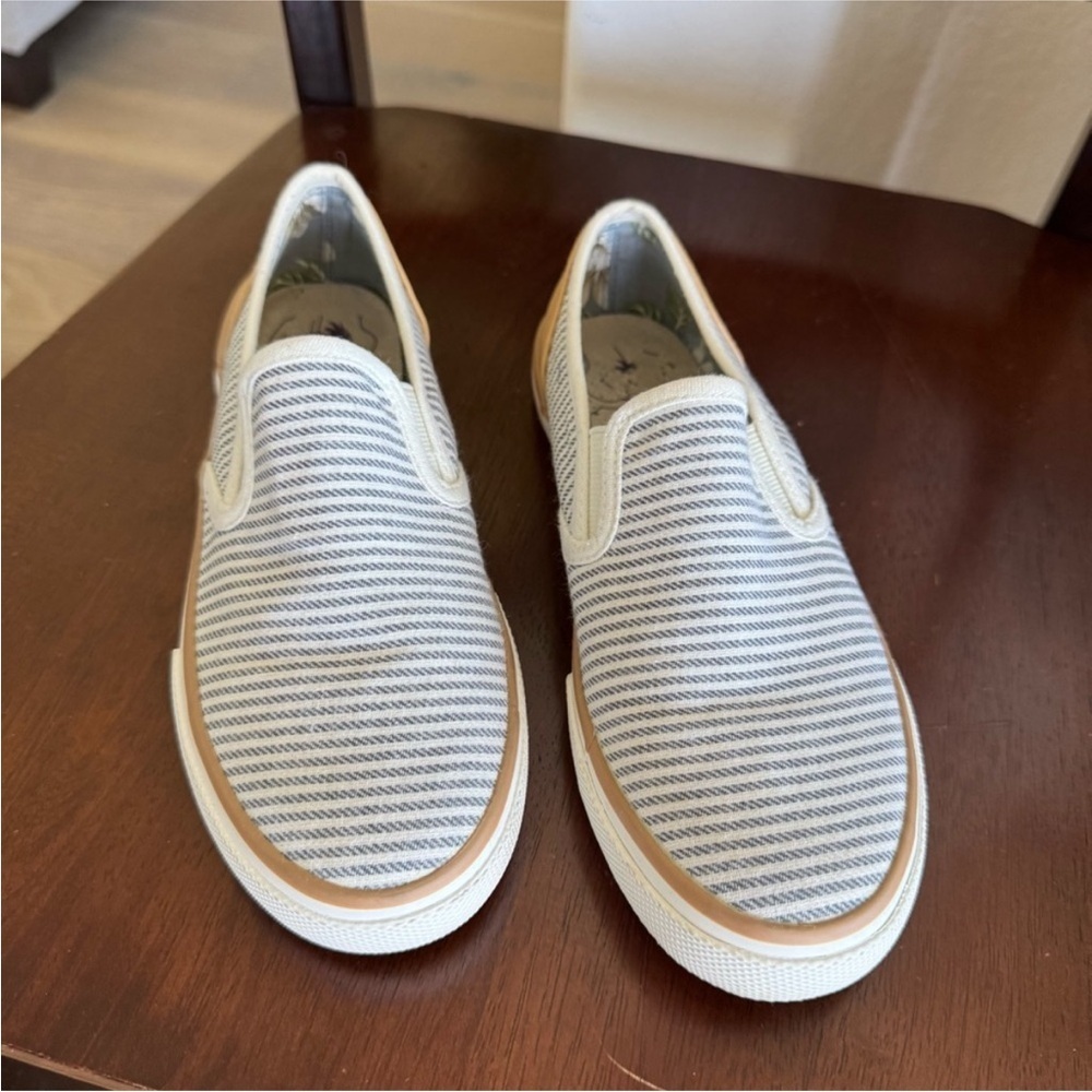 Tommy Bahama Blue and White Loafers Slip-On Canvas Shoes
